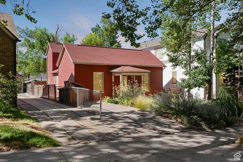 1058 E 200 S, Salt Lake City, UT, 84102-2502 | Card Image
