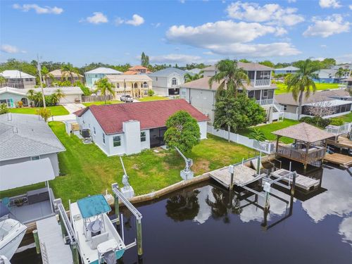 7406 Hatteras Dr, Hudson, FL, 34667-3957 | Card Image