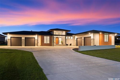 148 Greenbryre Close, Corman Park, SK, S7V0J5 | Card Image