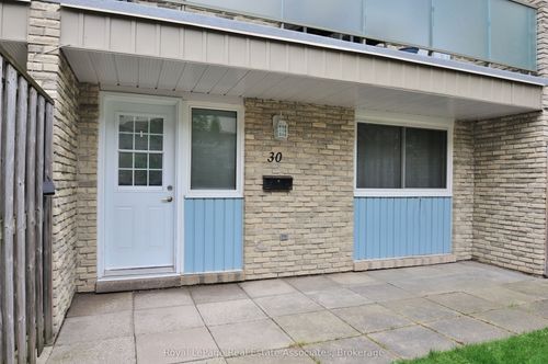 30-35 Breckenridge Dr, Kitchener, ON, N2B3H5 | Card Image