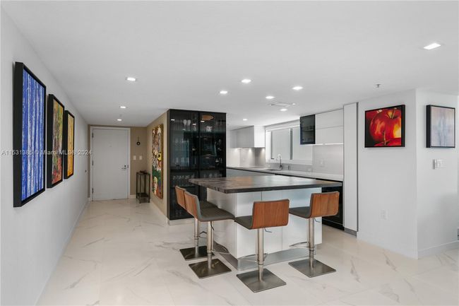 APT-1601 - 1800 N Bayshore Dr, Condo with 3 bedrooms, 3 bathrooms and null parking in Miami FL | Image 15