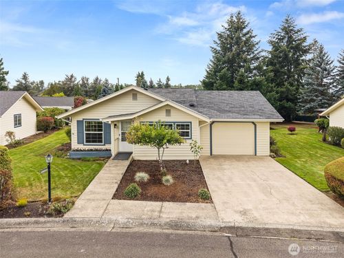 109 Longfellow Ln, Centralia, WA, 98531-9029 | Card Image