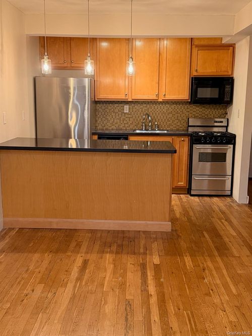 67th Rd 67th Ave, Forest Hills, NY, 11375 | Card Image