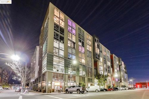 311 Oak St, Oakland, CA, 94607 | Card Image