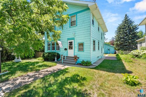 921 S Prairie View Cir, Sioux Falls, SD, 57108 | Card Image