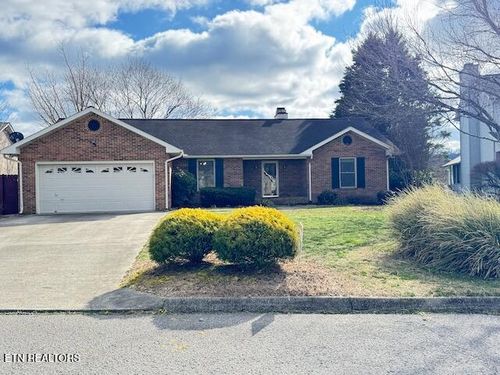 1811 Ridge Creek Ln, Knoxville, TN, 37938-8997 | Card Image
