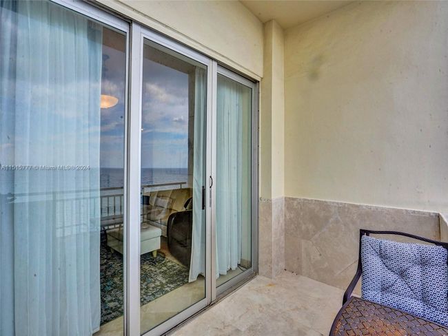 APT-1709 - 3180 S Ocean Dr, Condo with 2 bedrooms, 2 bathrooms and null parking in Hallandale Beach FL | Image 21