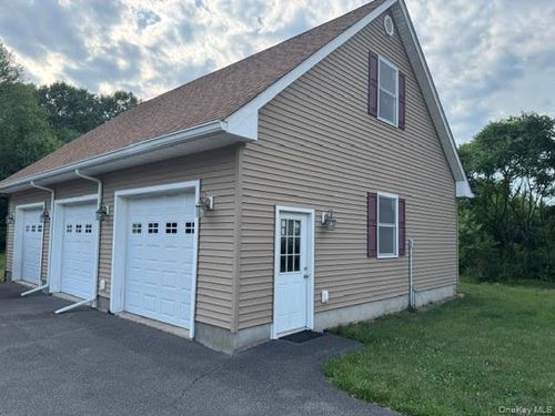 garage-43 A S Ohioville Road, New Paltz, NY, 12561 | Card Image