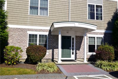 107 - 200 Roger Williams Avenue, Condo with 1 bedrooms, 1 bathrooms and 1 parking in East Providence RI | Image 1