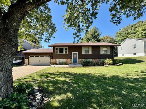 2315 Williams St, Maryville, IL, 62062-5777 | Card Image