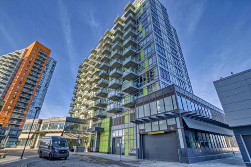 305 - 30 Brentwood Common Nw, Home with 1 bedrooms, 1 bathrooms and null parking in Calgary AB | Card Image