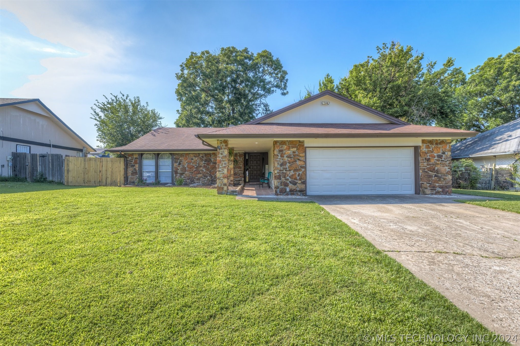 37th Pl, Tulsa, OK 74146