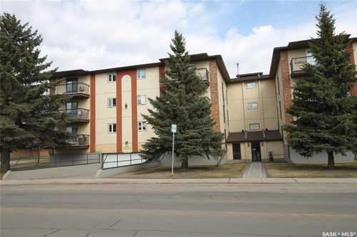 104-2013 Arlington Ave, Saskatoon, SK, S7J2H6 | Card Image