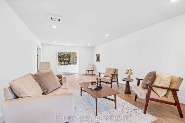 412 Bloomfield Main St, House other with 4 bedrooms, 1 bathrooms and 4 parking in Bloomfield ON | Image 15