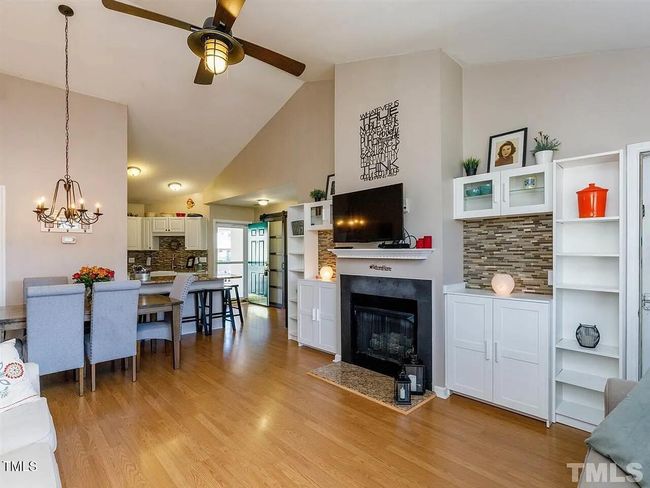Fireplace | Image 5
