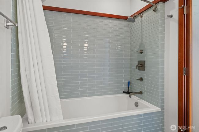 Bathroom on main floor | Image 12