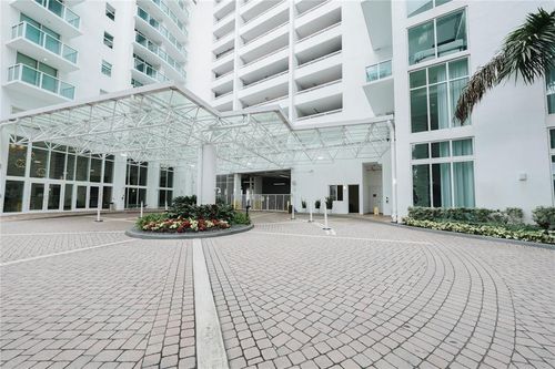 1615-41 Se 5th St, Miami, FL, 33131-2529 | Card Image