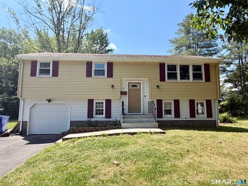 31 Forest Lane, Bloomfield, CT, 06002 | Card Image
