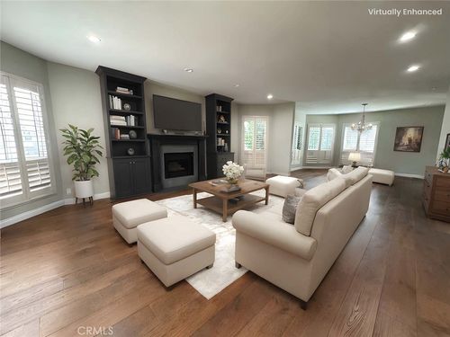 204-10409 Riverside Dr, Toluca Lake, CA, 91602-2516 | Card Image
