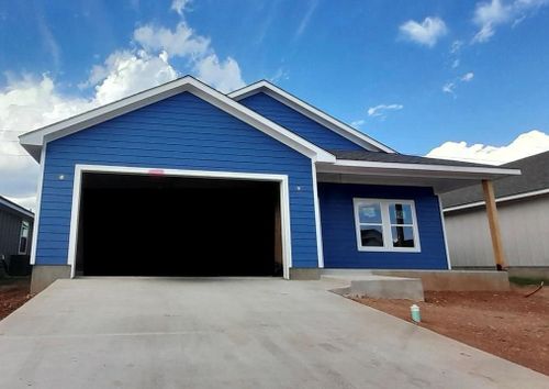 126 Feather Way, Fredericksburg, TX, 78624-2631 | Card Image