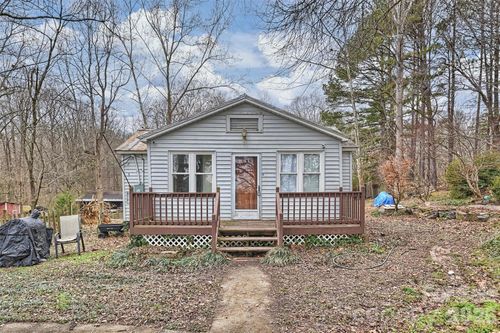 18613 Newsome Rd, Oakboro, NC, 28129-9555 | Card Image