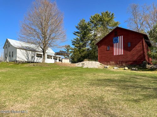 11 Mill St, Chestertown, NY, 12817-2208 | Card Image