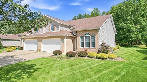 651 Chesapeake Ct, Hermitage, PA, 16148 | Card Image