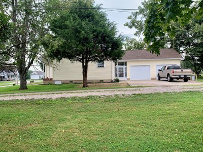 1705 Shela Blvd., Home with 3 bedrooms, 2 bathrooms and 2 parking in Wheelersburg OH | Image 3