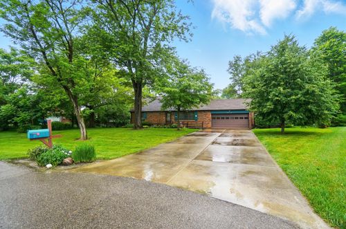 9447 Eastbrook Dr, West Chester, OH, 45069-4226 | Card Image