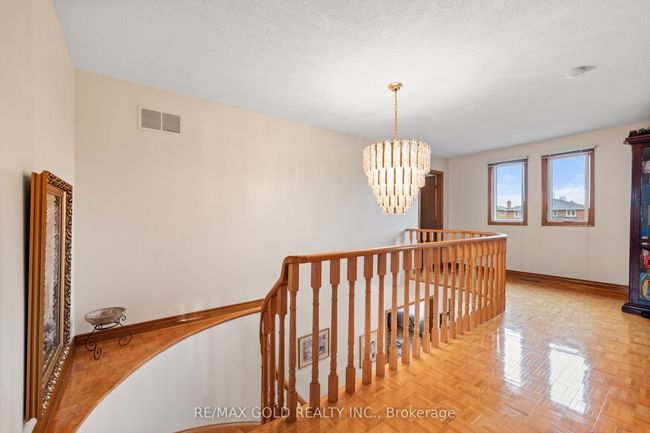 74 Belview Ave, House other with 5 bedrooms, 4 bathrooms and 4 parking in Woodbridge ON | Image 23