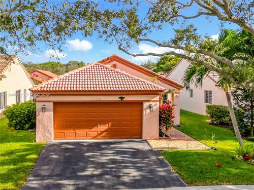 1536 Presidio Dr, Weston, FL, 33327-1759 | Card Image