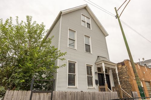 3008 N Clybourn Ave, Chicago, IL, 60618-8008 | Card Image