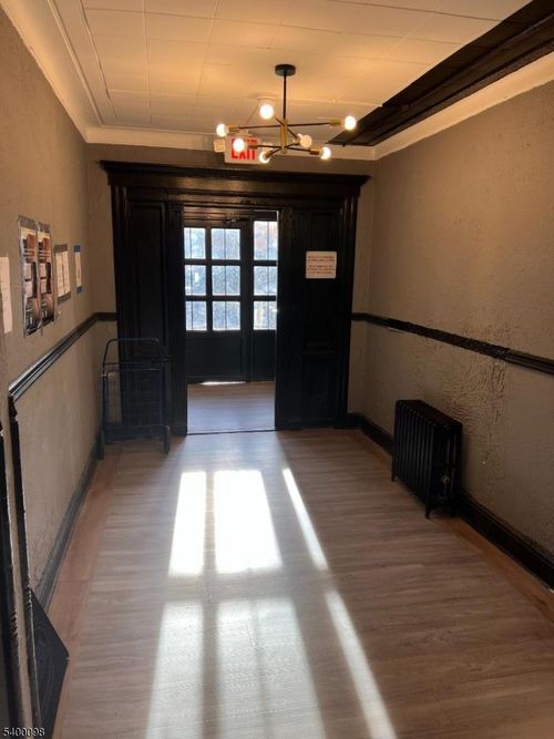 2d-715 Arlington Ave, Plainfield, NJ, 07060-1537 | Card Image