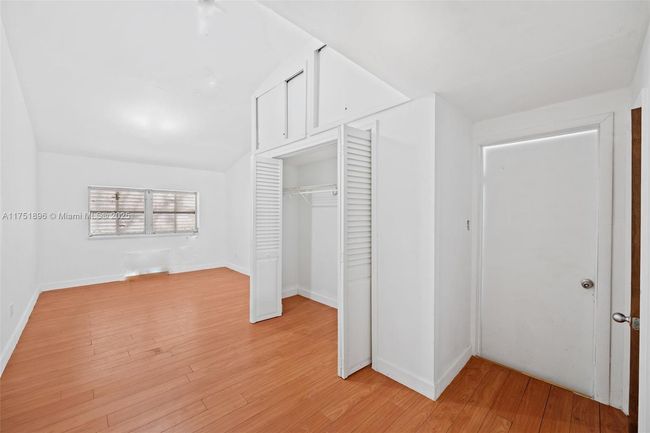 10635 Ne 11 Th Ct, House other with 3 bedrooms, 2 bathrooms and null parking in Miami Shores FL | Image 20