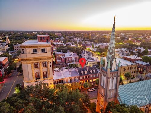 11 W Charlton St, Savannah, GA, 31401-4303 | Card Image
