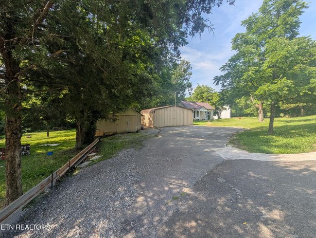 7421 Sevierville Pike, House other with 2 bedrooms, 1 bathrooms and null parking in Knoxville TN | Image 6