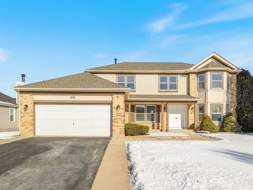 800 Big Bear Trl, Cary, IL, 60013-3302 | Card Image