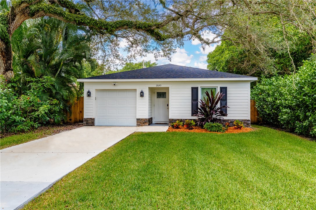 10th Ct, Vero Beach, FL 32960