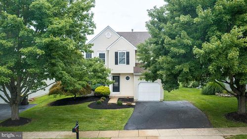 227 Forest Park Dr, Chalfont, PA, 18914-2139 | Card Image