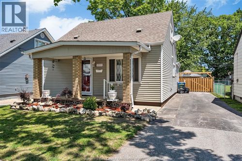 1554 Aubin Rd, Windsor, ON, N8Y4G2 | Card Image