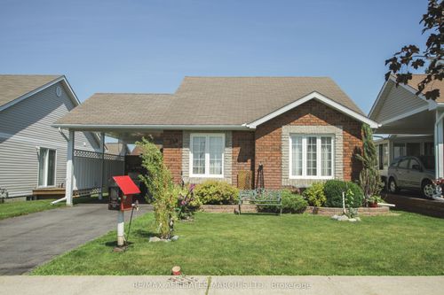 234 Hemlock Cres, Cornwall, ON, K6H7M2 | Card Image