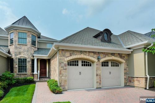 99 Windsor Ln, Ramsey, NJ, 07446-2401 | Card Image