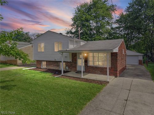 864 Wilder Ave, Elyria, OH, 44035-3020 | Card Image