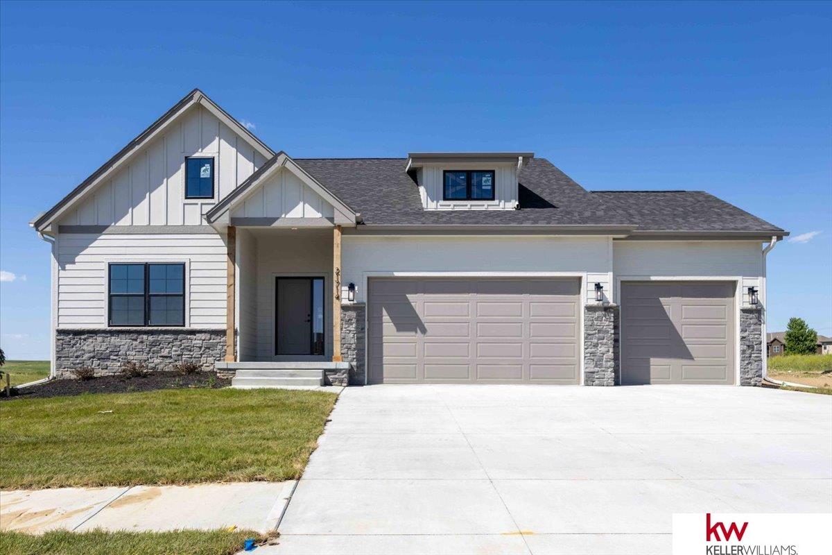 Hampton Dr, Gretna, NE 68028