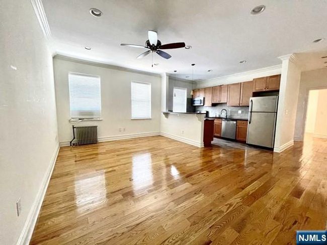 855 Broad Ave, Home with 1 bedrooms, 1 bathrooms and null parking in Ridgefield NJ | Image 10
