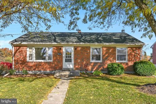 900 State Dr, LEBANON, PA, 17042-6348 | Card Image