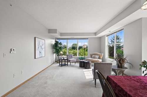 232-1900 Rush Lake Trl, New Brighton, MN, 55112-1558 | Card Image