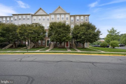 15555 John Diskin Cir, WOODBRIDGE, VA, 22191-6512 | Card Image