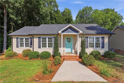 3073 Trotter Rd, Asheboro, NC, 27205-1958 | Card Image