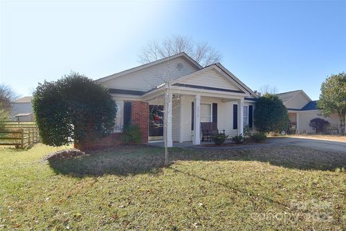 3076 Champion Ln Sw, Concord, NC, 28025-6026 | Card Image